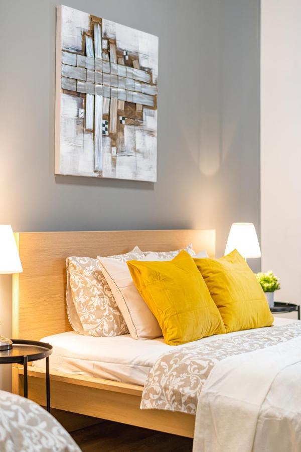 Deluxe Kazincy Apartment In The Heart Of บูดาเปสต์ ภายนอก รูปภาพ